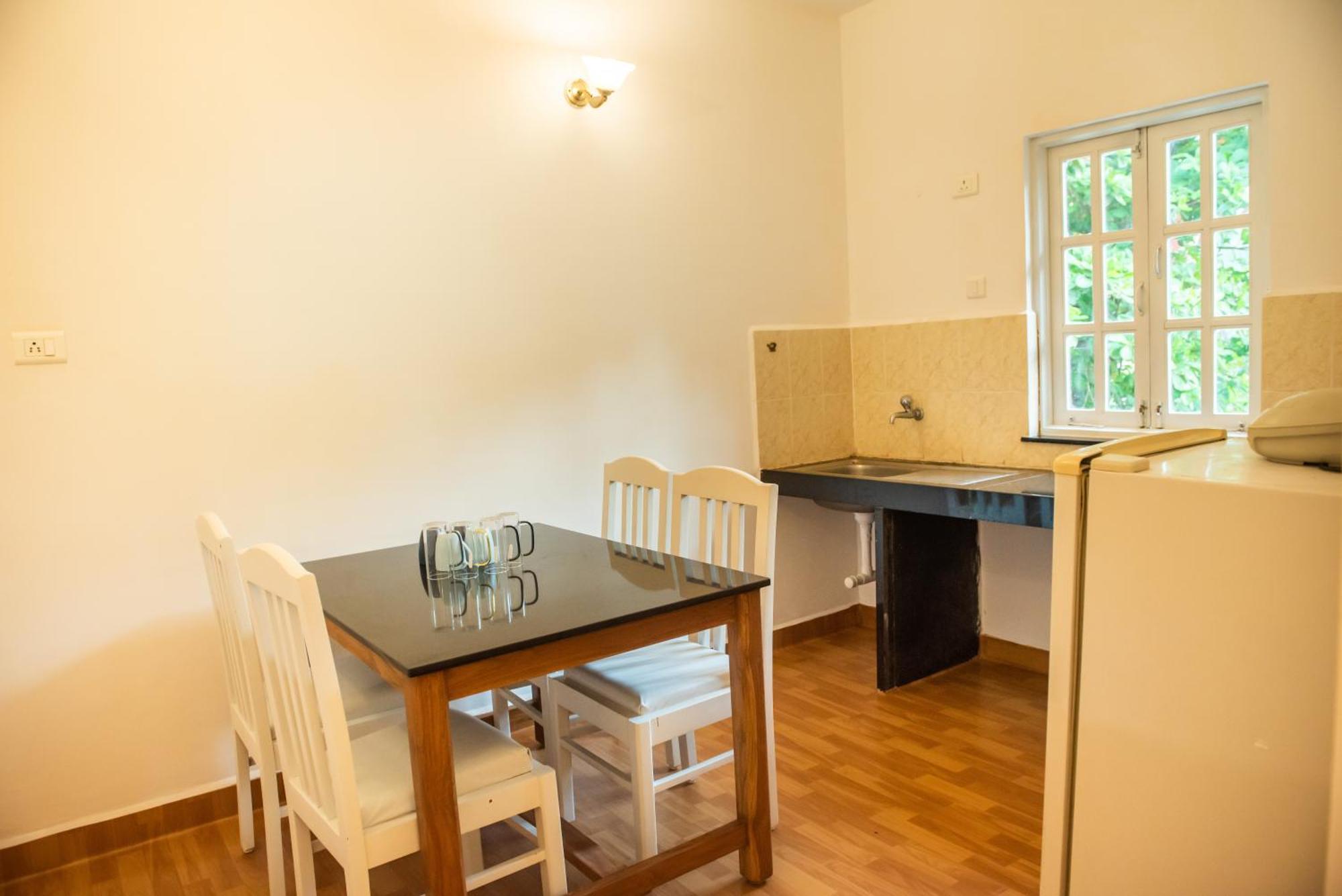Cherrystay Holiday Resort -Candolim Beach Экстерьер фото